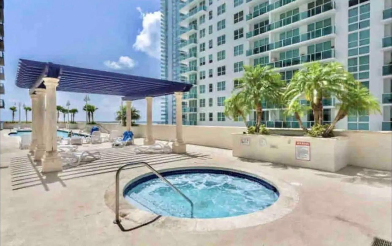 Stunning 2Br Condo Brickell-Waterviews-Freeparking Miami Buitenkant foto