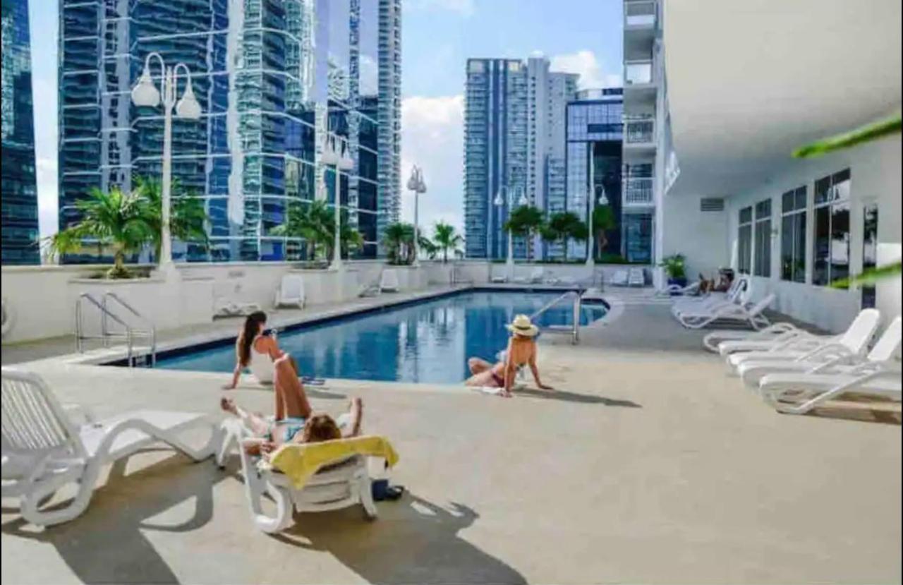 Stunning 2Br Condo Brickell-Waterviews-Freeparking Miami Buitenkant foto